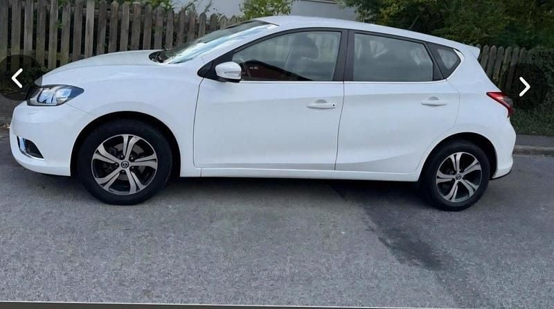 Vit Begagnad 2017 Nissan Pulsar Halvkombi | 89 900 kr (Marknadspris) - Bild 1/4
