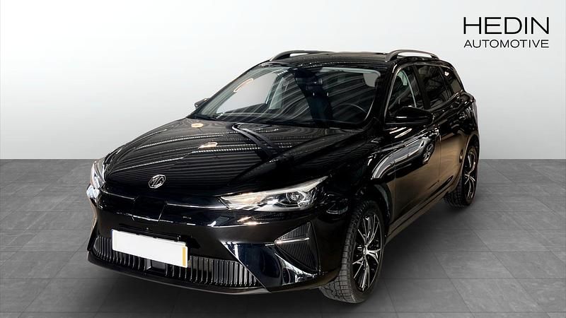 Svart (black) Begagnad 2022 MG MG5 EV Kombi | 219 900 kr - Bild 1/4