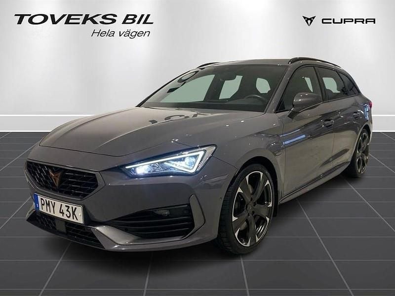 Graphene grey Begagnad 2022 Cupra Leon VZ Kombi | 279 900 kr (Marknadspris) - Bild 1/4