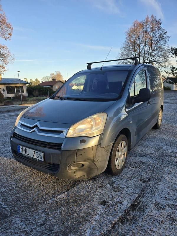 Begagnad Citroën Berlingo 90 HK (66 kW) 2008 Minibuss