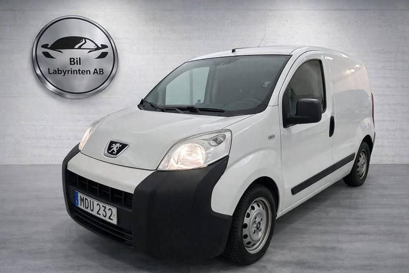 Begagnad Peugeot Bipper 75 HK (55 kW) 2015 Vit Minibuss