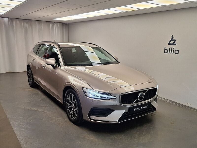 Begagnad 2023 Volvo V60 Kombi | 339 000 kr (Bra pris) - Bild 1/4