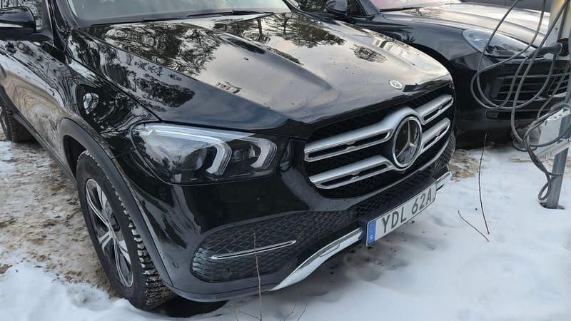 Begagnad Mercedes GLE350 320 HK (235 kW) 2021 Svart metallic
