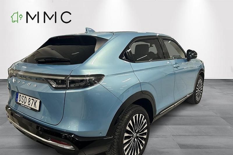 Begagnad Honda e:Ny1 150 kW (204 HK) 2023 Lblå SUV