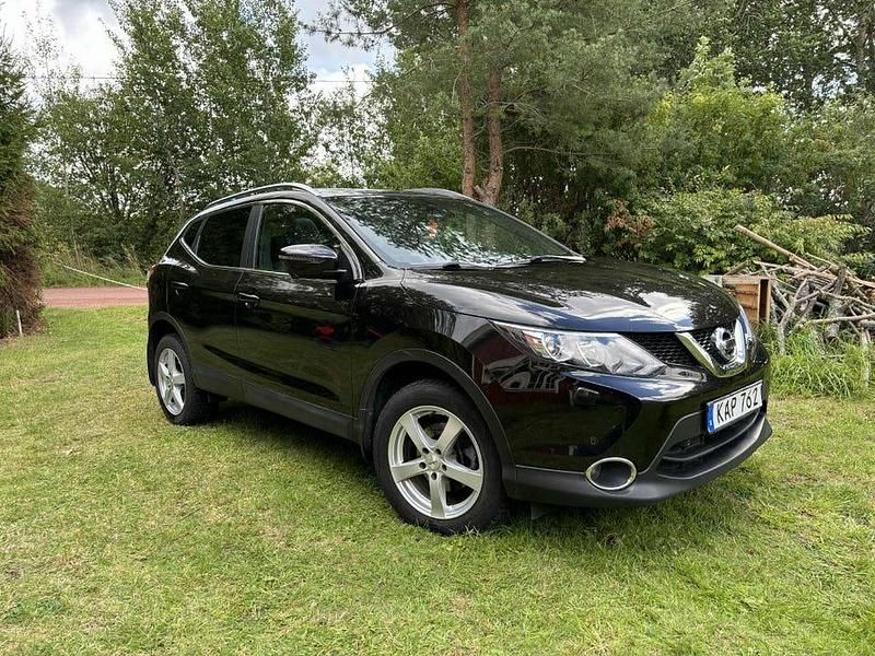 Begagnad 2017 Nissan Qashqai SUV | 149 900 kr (Marknadspris) - Bild 1/4