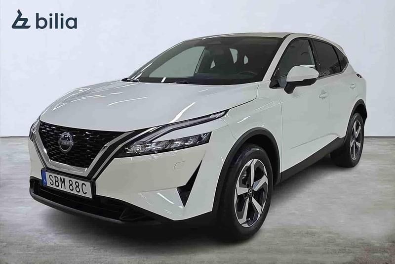 Vit Begagnad 2023 Nissan Qashqai N-Connecta SUV | 299 000 kr (Marknadspris) - Bild 1/1