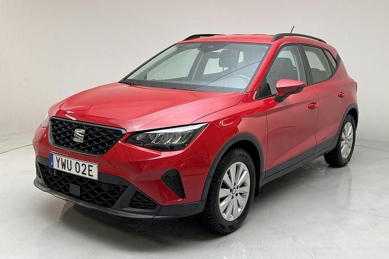 Röd Begagnad 2022 Seat Arona Style SUV | 119 000 kr (Bra pris) - Bild 1/4