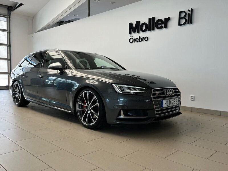 Grå (daytonagrå pärleffekt) Begagnad 2017 Audi S4 Design Kombi | 379 000 kr (Superpris) - Bild 1/4