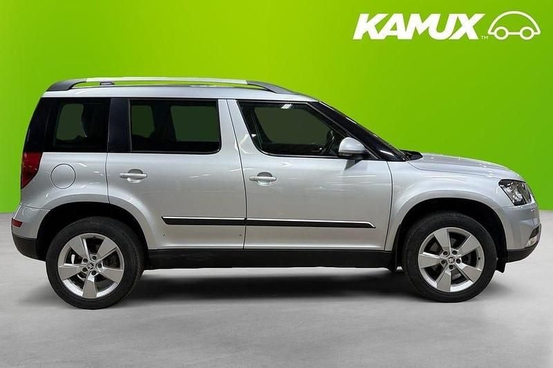 Begagnad Skoda Yeti Outdoor Elegance 140 HK (102 kW) 2015 Grå SUV