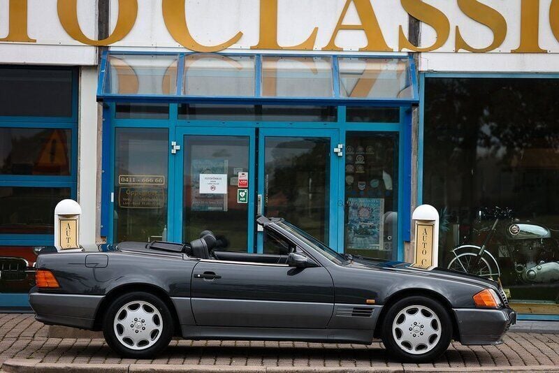 Mörkgrå metallic Begagnad 1993 Mercedes SL300 Cab | 149 000 kr - Bild 1/4