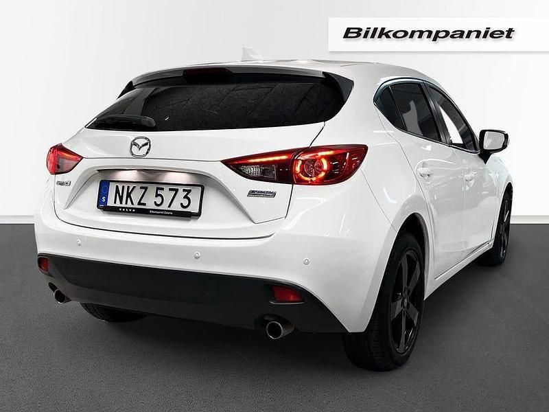 Begagnad Mazda 3 Inclusive 151 HK (111 kW) 2014 Vit