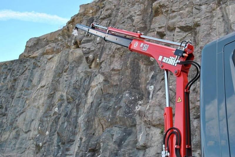 Grå Begagnad 2024 Renault Master Pickup | 673 750 kr - Bild 1/4