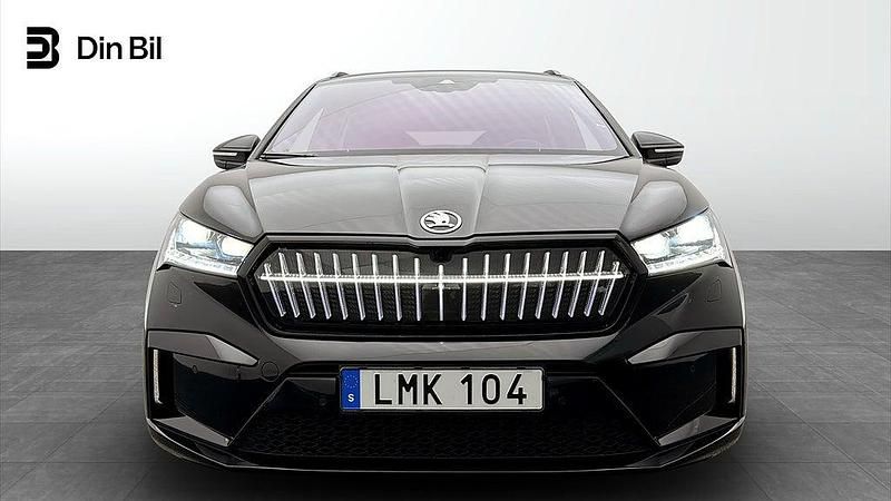 Begagnad Skoda Enyaq iV SportLine 194 kW (265 HK) 2023 Svart SUV