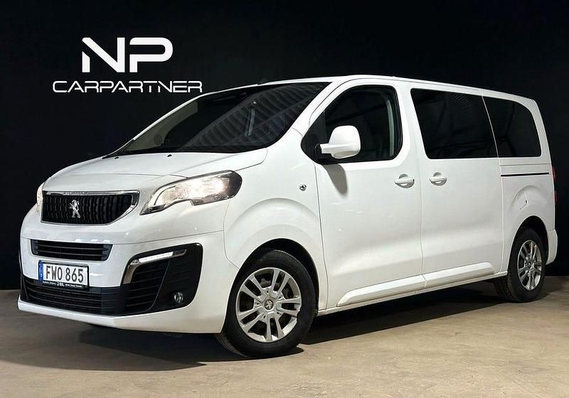 Vit Begagnad 2017 Peugeot Traveller Minibuss | 169 900 kr - Bild 1/4