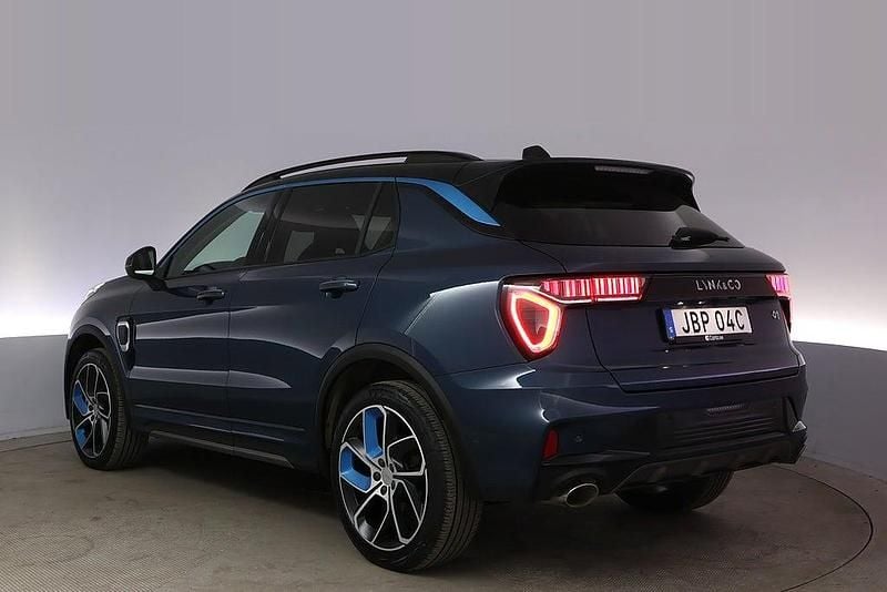 Begagnad Lynk & Co 01 261 HK (191 kW) 2021 Blå SUV