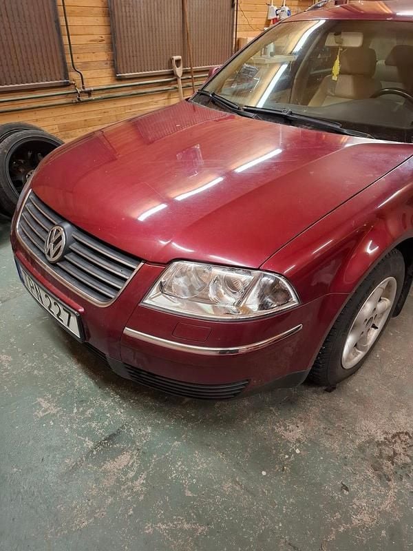Begagnad 2003 VW Passat Kombi | 21 900 kr (Marknadspris) - Bild 1/4