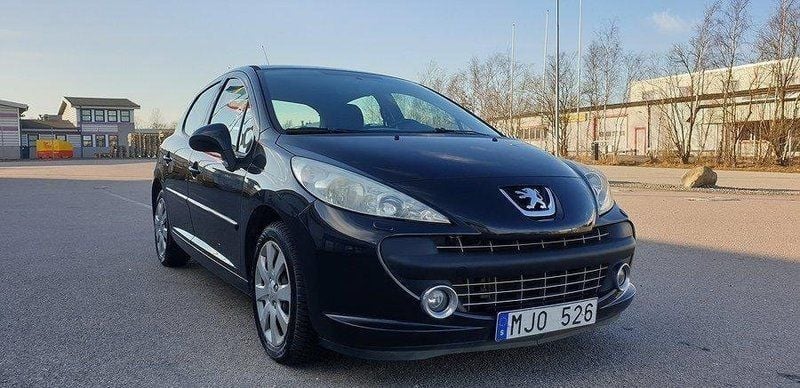 Svart Begagnad 2007 Peugeot 207 Halvkombi | 29 500 kr (Marknadspris) - Bild 1/4