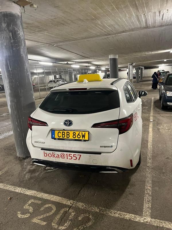 Begagnad Toyota Corolla 140 HK (102 kW) 2023 Kombi