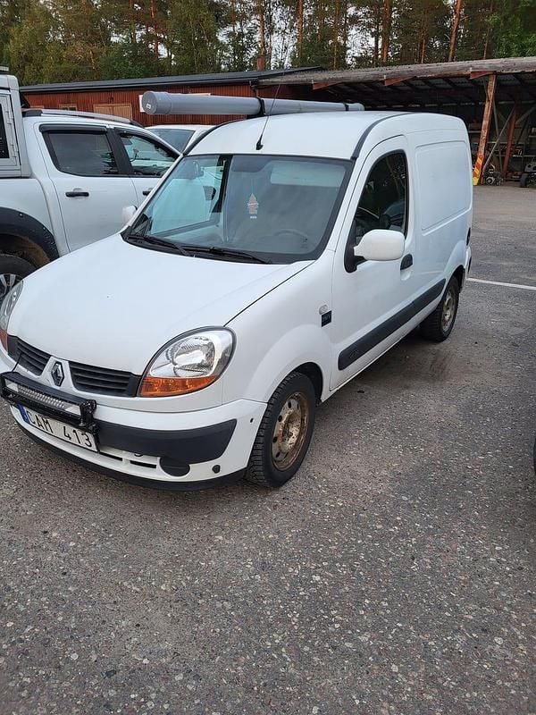 Begagnad Renault Kangoo 82 HK (60 kW) 2006