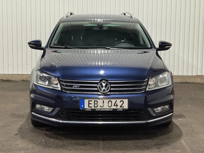Begagnad VW Passat R-line 177 HK (130 kW) 2013 Mörkblå Kombi