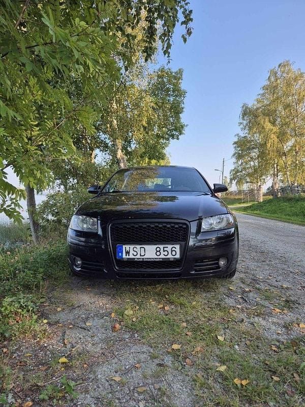 Svart Begagnad 2005 Audi A3 Halvkombi | 15 000 kr (Lite dyr) - Bild 1/4