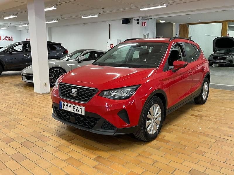 Röd Begagnad 2023 Seat Arona Comfort SUV | 179 000 kr (Marknadspris) - Bild 1/4