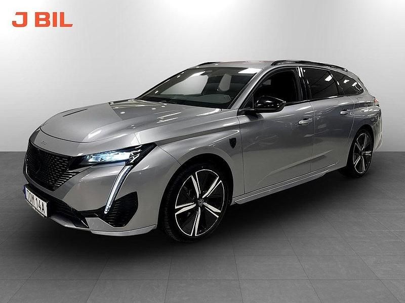 Grå Begagnad 2022 Peugeot 308 SW GT Kombi | 279 900 kr - Bild 1/3