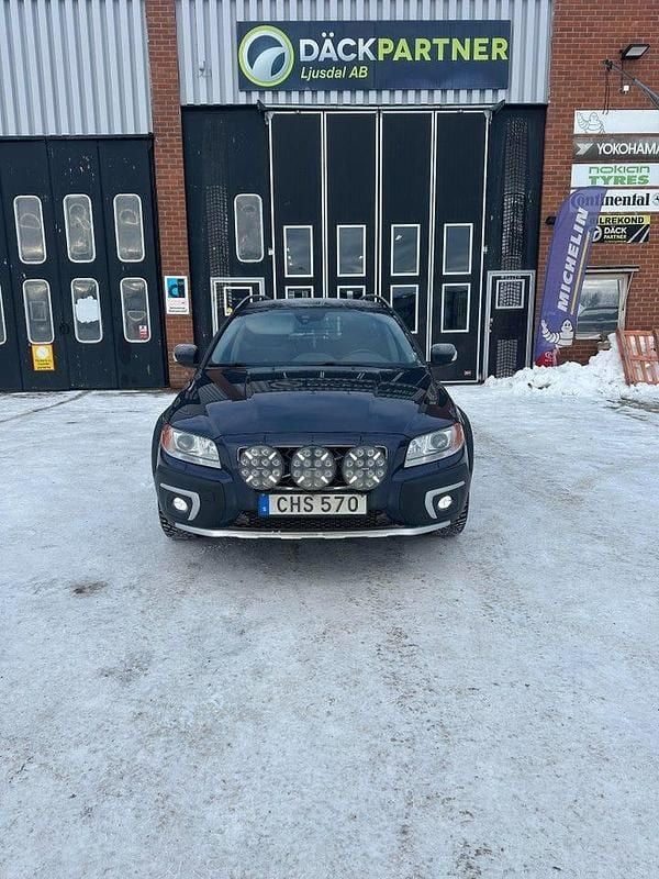 Begagnad Volvo XC70 Momentum 181 HK (133 kW) 2014 Blå Kombi