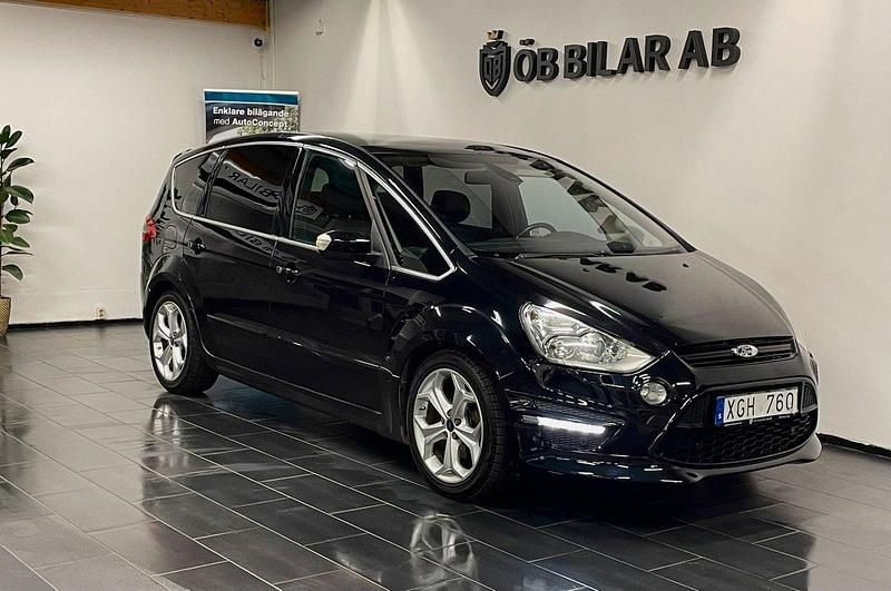 Svart Begagnad 2011 Ford S-MAX Sport Minibuss | 79 900 kr (Marknadspris) - Bild 1/4