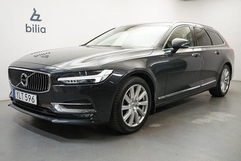 Grå Begagnad 2017 Volvo V90 Inscription Kombi | 249 900 kr (Marknadspris) - Bild 1/3