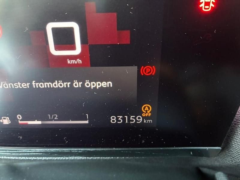 Begagnad Citroën C4 PureTech 131 HK (96 kW) 2021