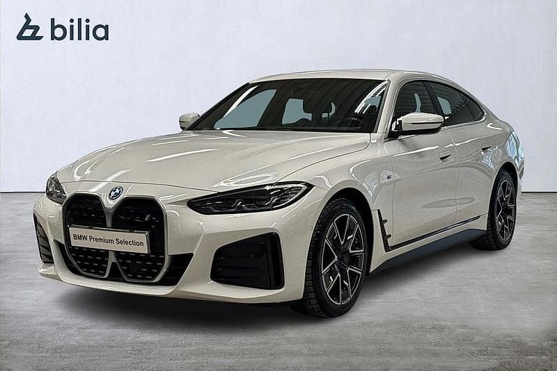 Begagnad BMW i4 M Sport 250 kW (340 HK) 2022 Vit Sedan
