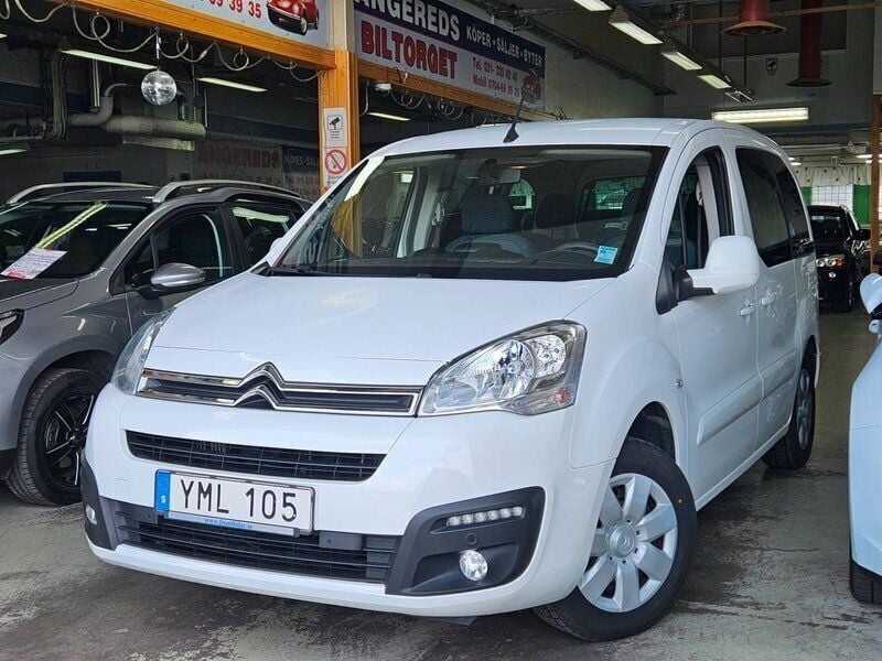 Vit Begagnad 2018 Citroën Berlingo PureTech Minibuss | 99 999 kr - Bild 1/4