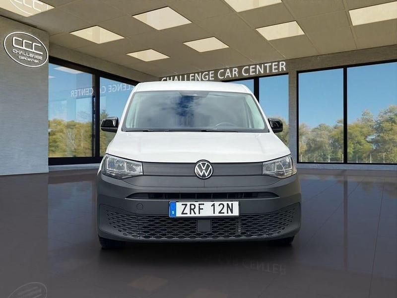 Vit Begagnad 2023 VW Caddy Maxi Minibuss | 189 900 kr (Superpris) - Bild 1/4