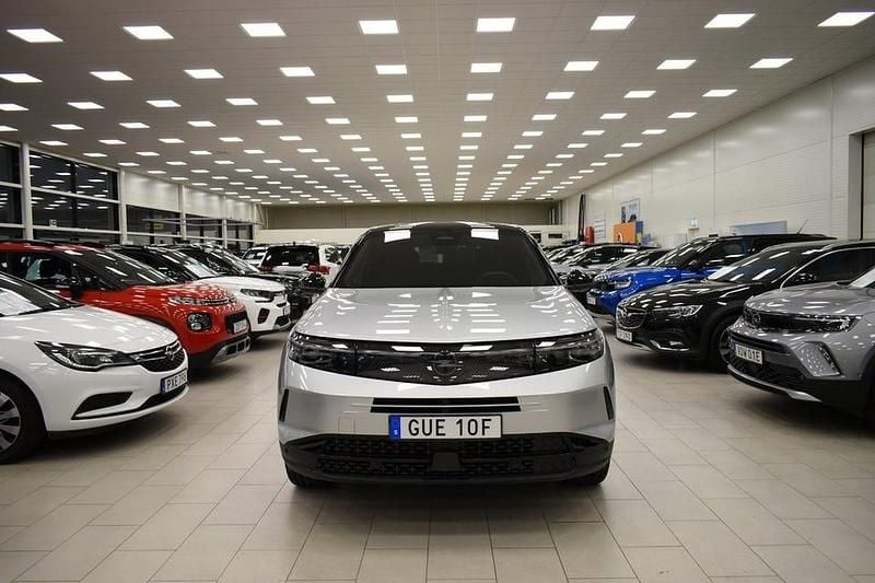 Silvermetallic Ny 2025 Opel Grandland X SUV | 459 900 kr (Marknadspris) - Bild 1/4