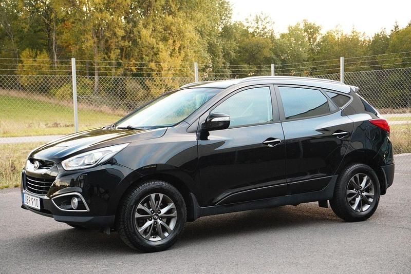 Svart Begagnad 2014 Hyundai ix35 SUV | 99 900 kr (Marknadspris) - Bild 1/4