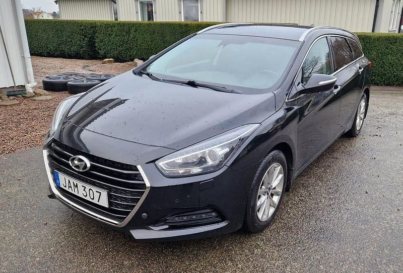 Begagnad 2016 Hyundai i40 Kombi | 72 000 kr (Superpris) - Bild 1/4