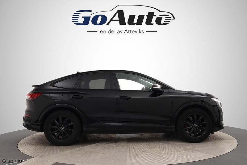 Begagnad Audi Q4 Sportback e-tron Advanced 150 kW (204 HK) 2023 Svart SUV