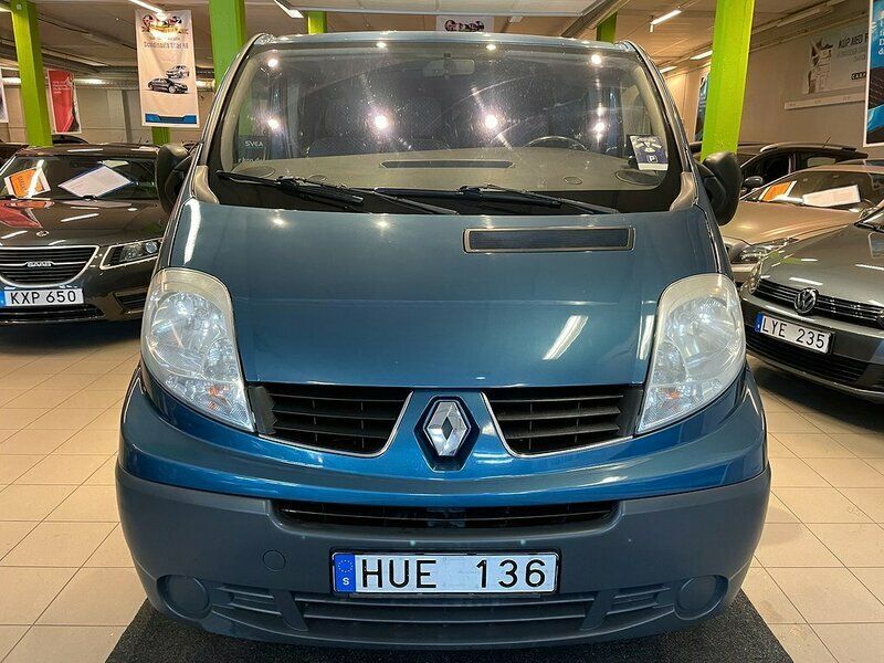Begagnad Renault Trafic 117 HK (86 kW) 2008 Blå Minibuss