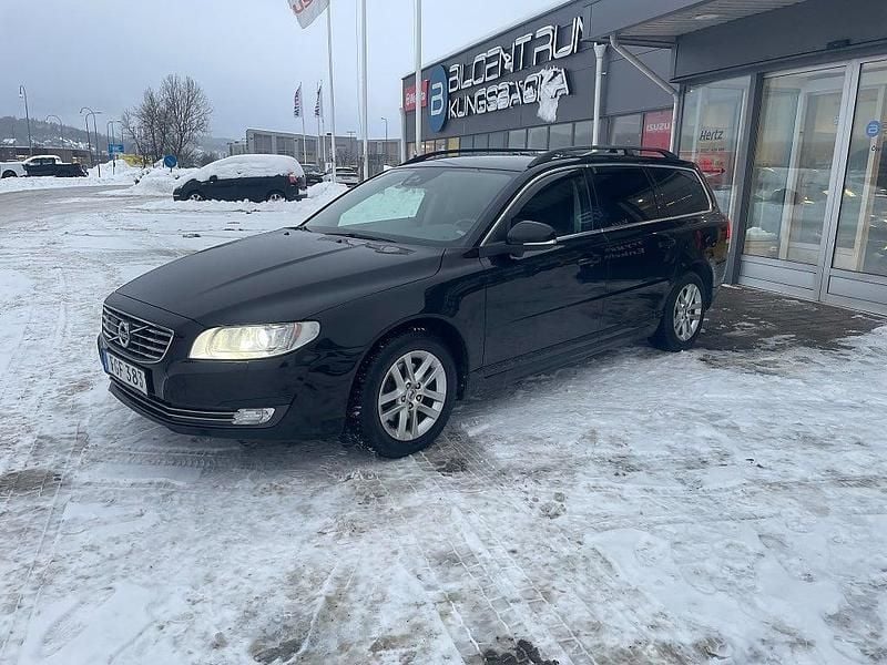 Svart Begagnad 2014 Volvo V70 Momentum Kombi | 104 900 kr (Superpris) - Bild 1/4