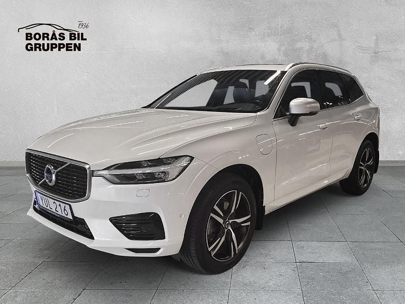 Vit Begagnad 2019 Volvo XC60 R-Design SUV | 339 000 kr (Marknadspris) - Bild 1/4