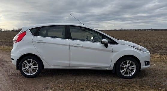 Begagnad Ford Fiesta 100 HK (73 kW) 2017