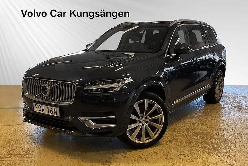 Mörkblå Begagnad 2020 Volvo XC90 Inscription SUV | 484 800 kr (Marknadspris) - Bild 1/3