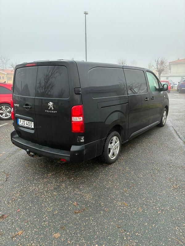 Begagnad Peugeot Expert 177 HK (130 kW) 2017 Van