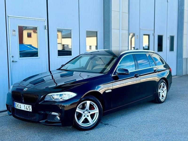 Svart Begagnad 2012 BMW 520 Kombi | 89 000 kr (Marknadspris) - Bild 1/4