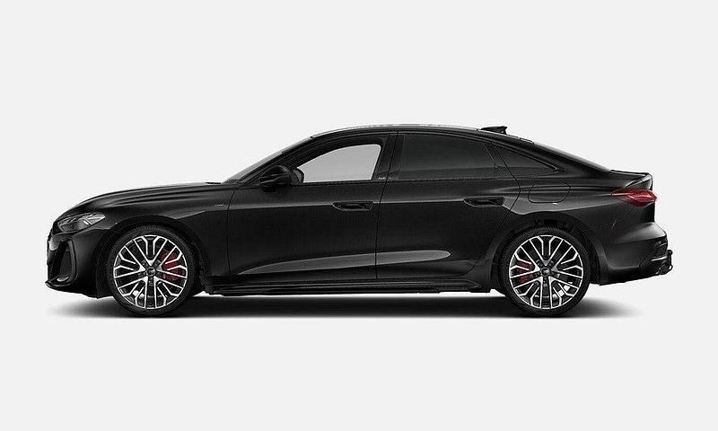 Svart Ny 2025 Audi A5 Sportback S-Line Halvkombi | 849 900 kr - Bild 1/4