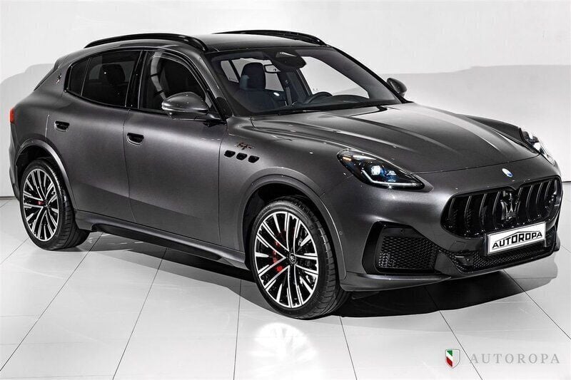 Grå Ny 2024 Maserati Grecale SUV | 1 495 000 kr - Bild 1/4