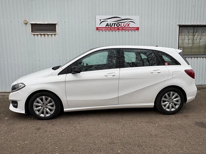 Gul Begagnad 2015 Mercedes B180 Minibuss | 109 900 kr (Marknadspris) - Bild 1/4