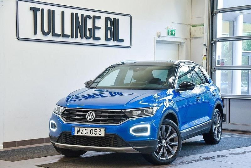 Blå Begagnad 2018 VW T-Roc GT SUV | 224 900 kr (Marknadspris) - Bild 1/4