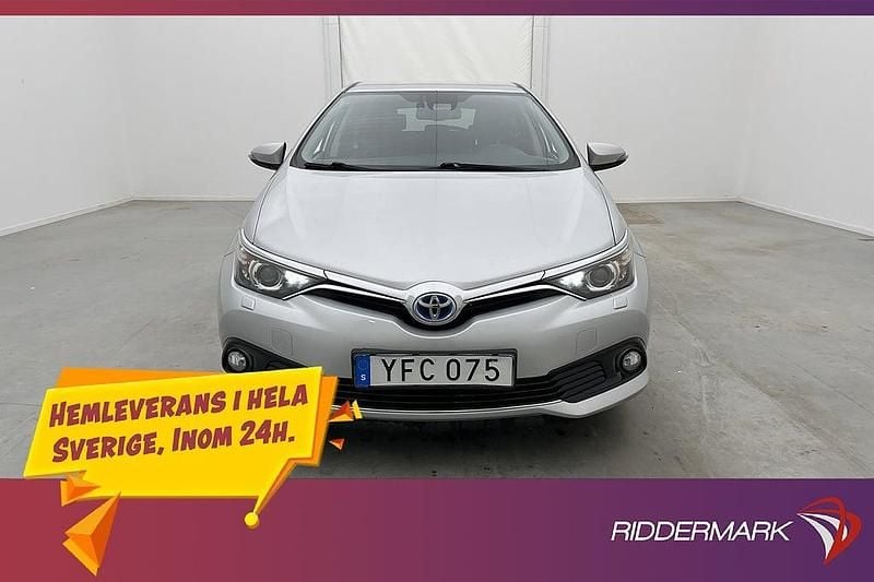 Begagnad Toyota Auris 2016 Silver